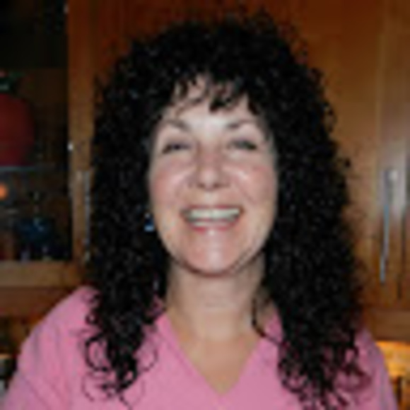Meet your Posher, Faye - Picture 1 of 1